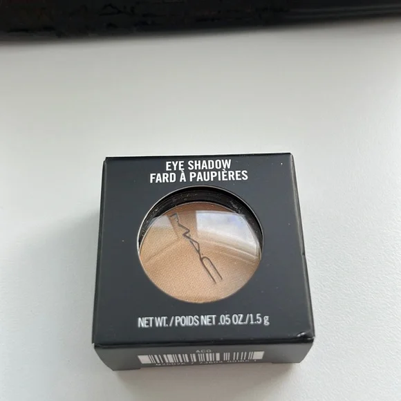 MAC EYESHADOW RICE PAPER - Picture 4 of 5